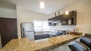 Apartment | Private kitchen - Los Elefantes D409 by Globalia (Playa del Carmen)