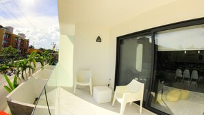 Unclassified image, 5 of 14, button - Gris Coral by Globalia (Playa del Carmen)