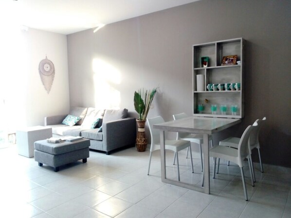 Apartment | In-room dining