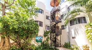 Front of property - Mixteca by Globalia (Playa del Carmen)