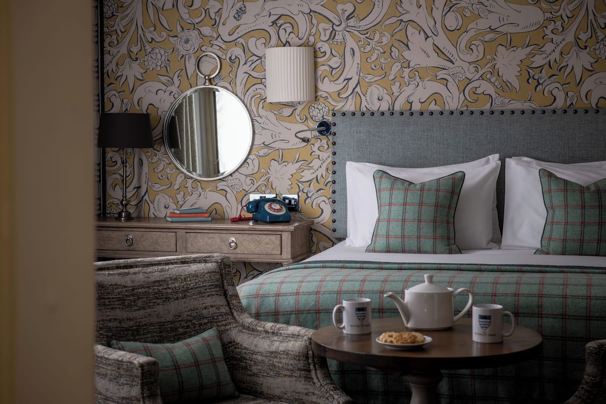 Cosy Double Room | Desk, soundproofing, free WiFi, bed sheets