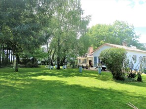 Exterior - La Folie (Breuil-Barret)