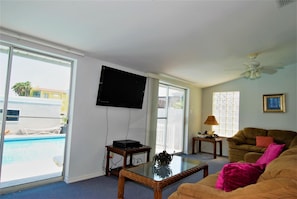 Living area - 108 W. Morningside 2 Bedroom Condo by RedAwning (South Padre Island)