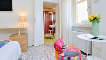 Standard-Doppel- oder -Zweibettzimmer