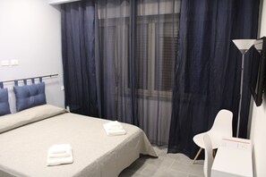 ห้องดีลักซ์ | เครื่องนอนระดับพรีเมียม, ผ้านวมขนเป็ด, เตียงเมมโมรีโฟม, มินิบาร์