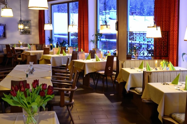 Dinner served, Regional cuisine