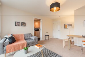 Comfort Apartment, 1 Bedroom | Living room | Flat-screen TV - DreamhouseApartments Edinburgh Haymarket (Edinburgh)