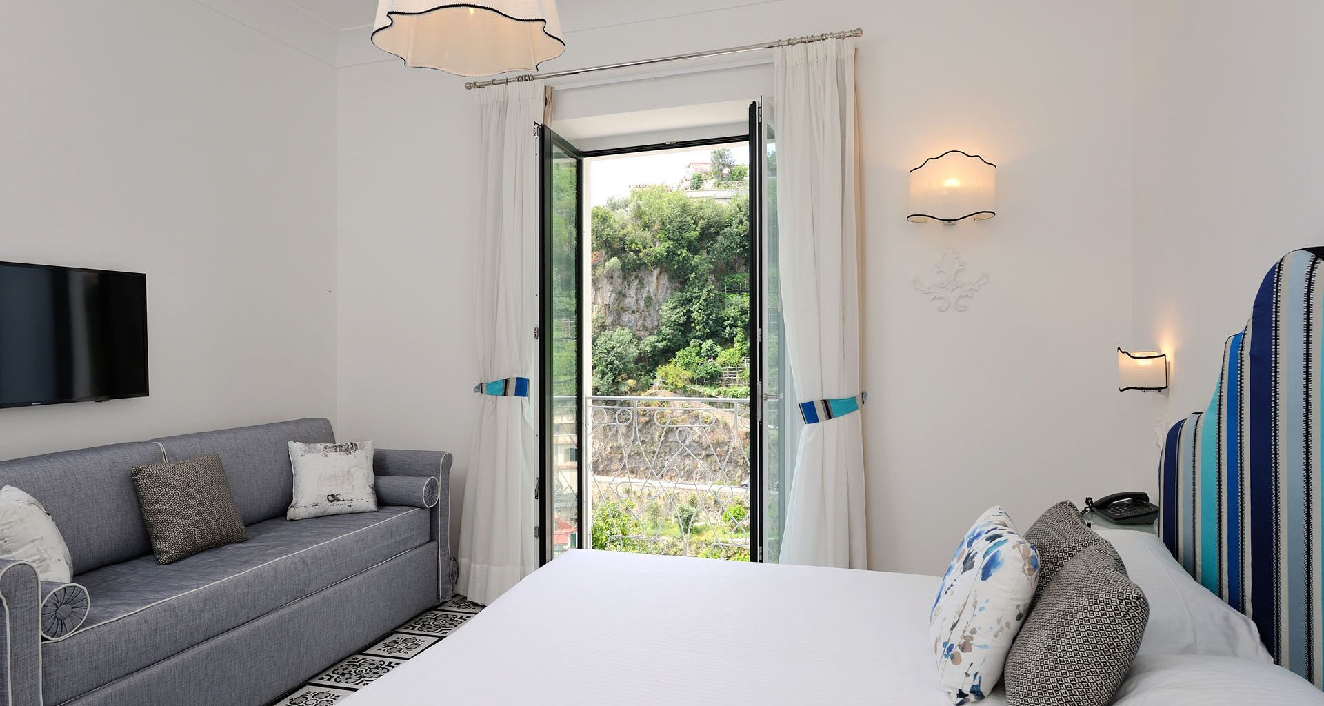 Deluxe Double Room, Jetted Tub