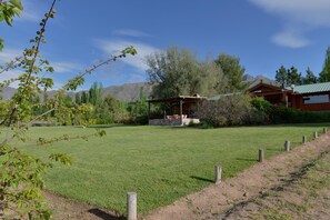 Garden - Entre Montañas y Rio (Cacheuta)