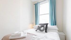 Apartment, 2 Bedrooms | 2 bedrooms, Egyptian cotton sheets, premium bedding, blackout drapes - Earls Court Apartments by BaseToGo (London)