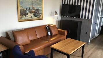 Deluxe Apartment, 1 Bedroom, Kitchen | 1 bedroom, free WiFi, bed sheets