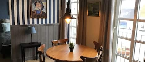 Apartemen Superior, 1 kamar tidur, dapur | Makan di kamar