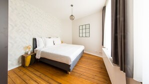 1 bedroom, premium bedding, laptop workspace, iron/ironing board - Urban Suites Brussels Royal (Brussels)