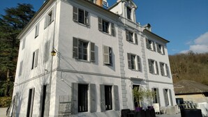 Fachada de la propiedad