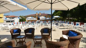 Piscina stagionale all'aperto