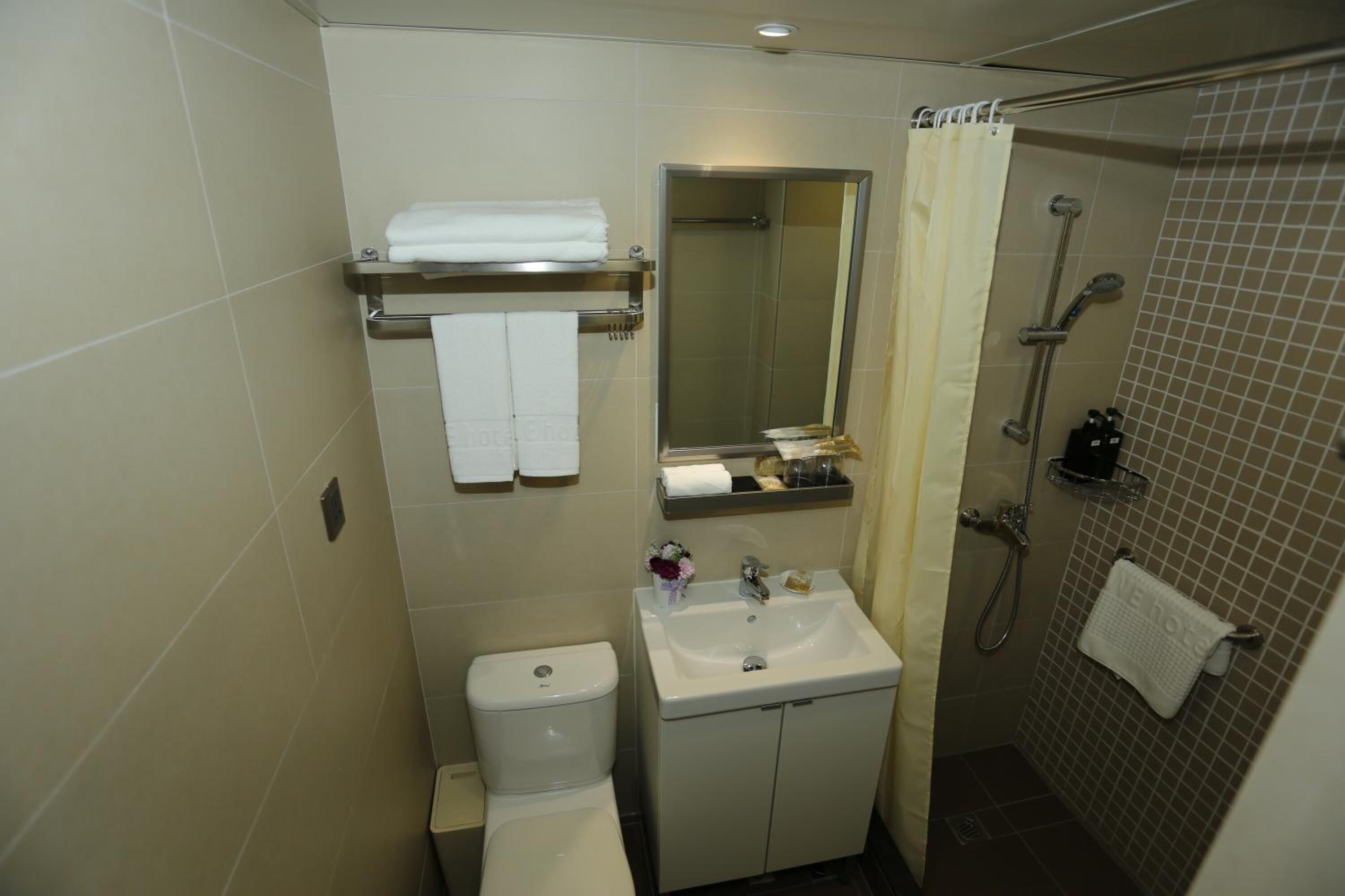 shower, free toiletries, hair dryer, slippers