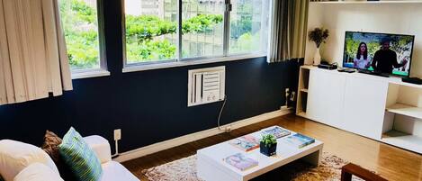 아파트 | 거실 공간 | 평면 TV