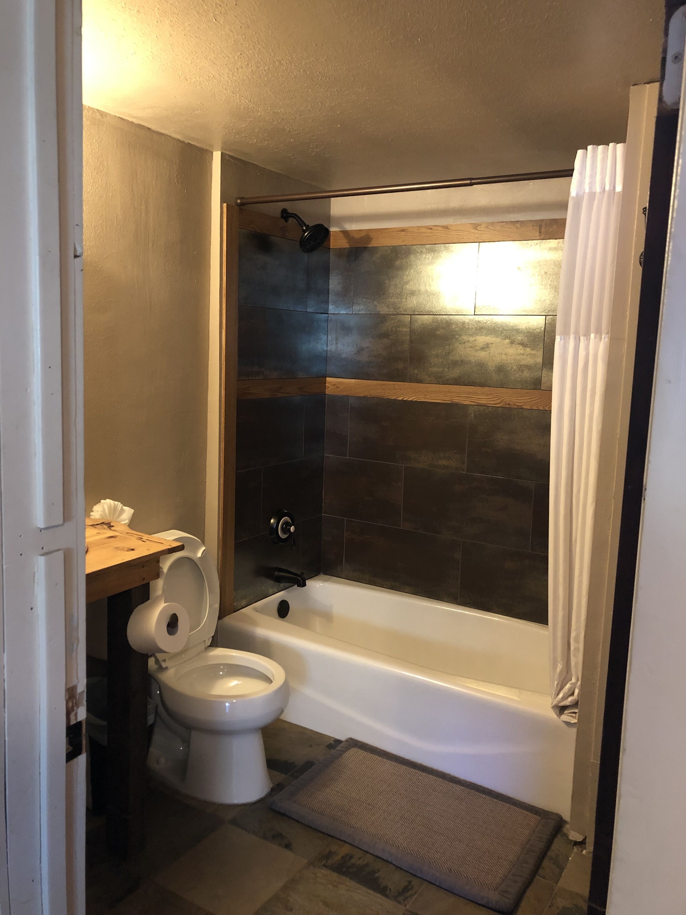 room #14, queen private | bathroom | combined shower/bathtub, towels