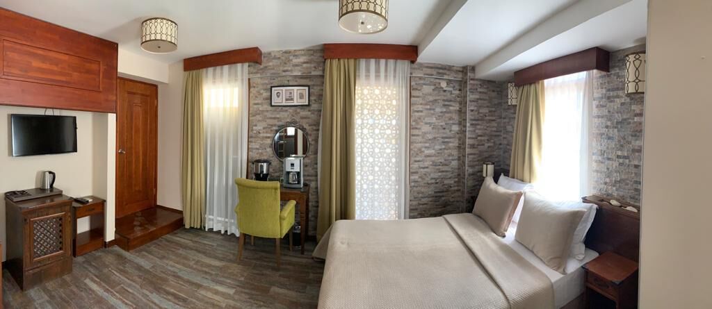 deluxe suite, 2 bedrooms | premium bedding, in-room safe, laptop workspace, free wifi