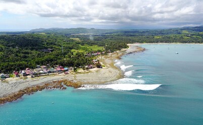Oseda Nias Surf House