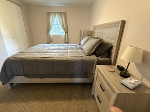 4 Schlafzimmer, Bügeleisen/Bügelbrett, kostenloses WLAN, Bettwäsche