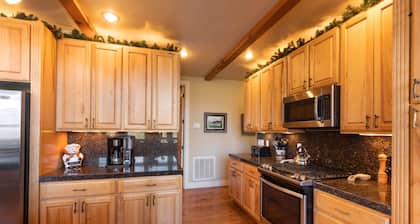 Waterfall View! Large Deck, Hot Tub, Outdoor Fire Pit!