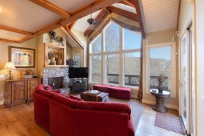 Smart TV, fireplace, DVD player, foosball