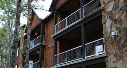 #724: Trout Hill Condo at Fall Creek Falls