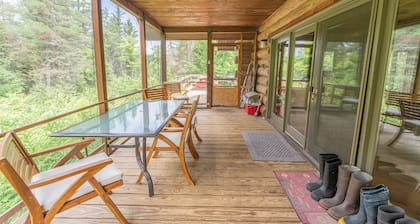 TIOGA FALLS CABIN: TrÚs isolée! Cascades! 80 acres, animaux acceptés!