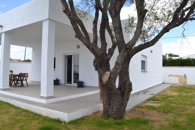 Chalet en Los Caños de Meca de 600m2 de parcela junto al campo y a la playa.