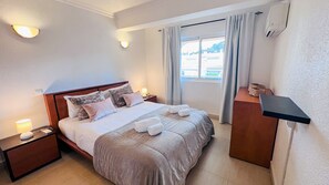 2 habitaciones, tabla de planchar con plancha y wifi gratis 