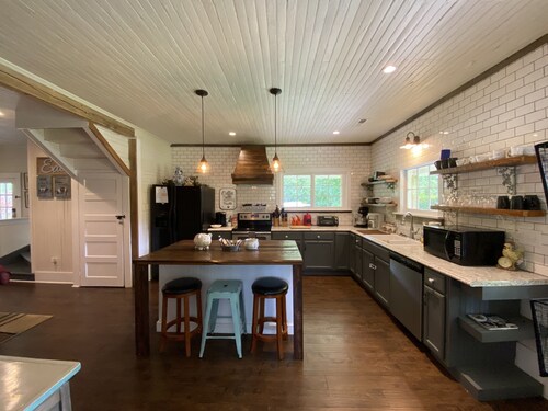 Country Cottage Hideaway near Lynchburg 