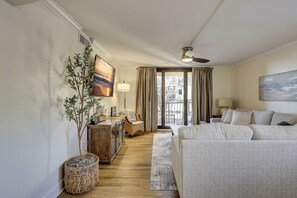 Smart TV - 6106 Island Club - Serene Lagoon Views. (Hilton Head Island)