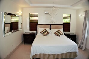 Townhouse, 4 soverom | 1 soverom, sengetøy av topp kvalitet, skrivebord og strykejern/-brett