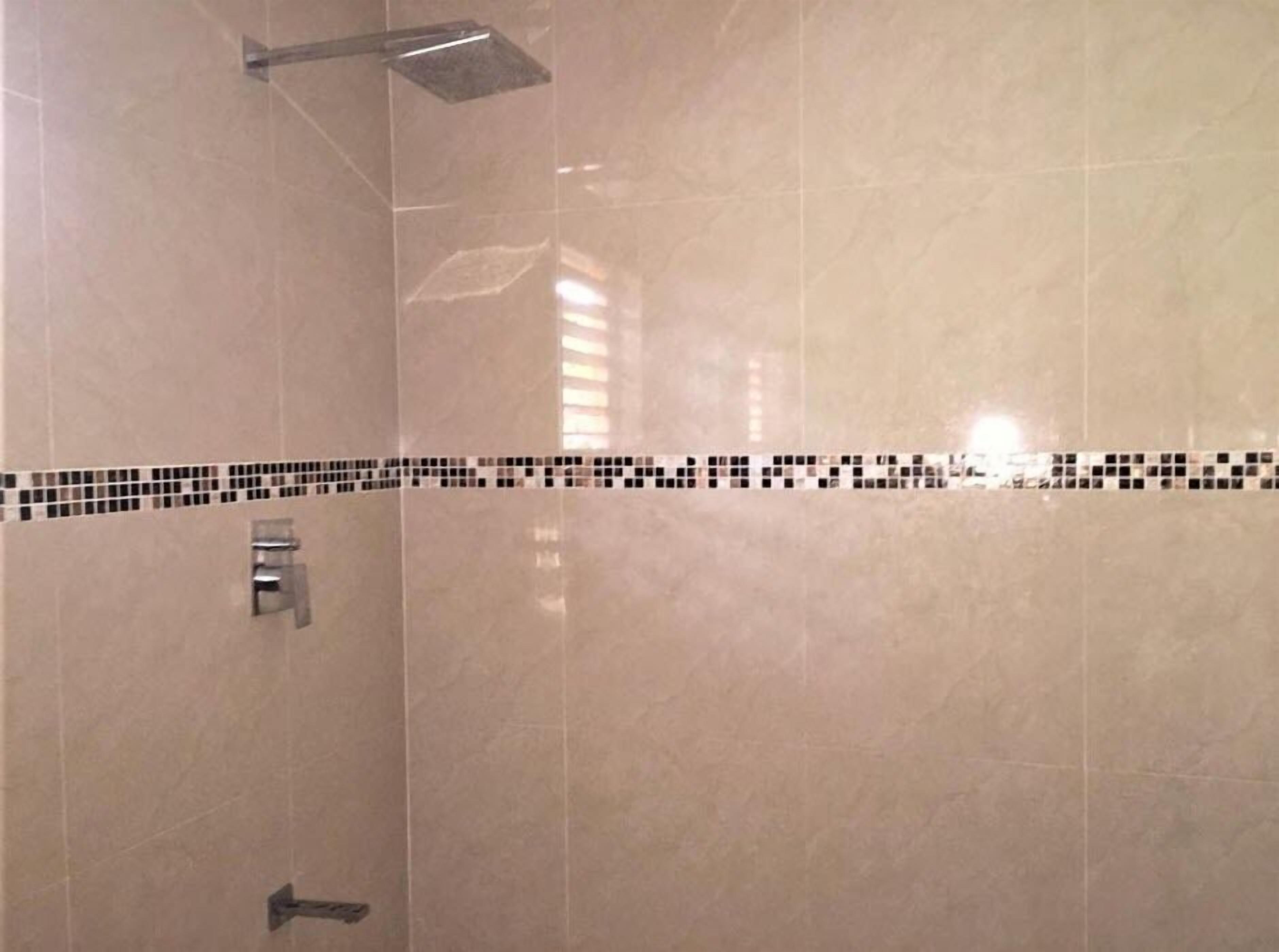 Townhome, 4 Bedrooms | Bathroom shower