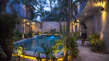 Alberca al aire libre