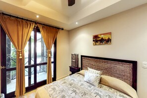 Design Condo, 3 Bedrooms, Non Smoking | 1 bedroom, in-room safe, iron/ironing board, free WiFi