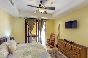 Design Condo, 3 Bedrooms, Non Smoking
