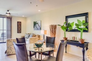 Deluxe Condo, 2 Bedrooms, Non Smoking | In-room dining - Pacifico Lifestyle 1312 (Sardinal)
