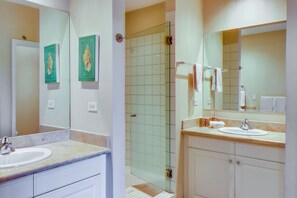 Deluxe Condo, 2 Bedrooms, Non Smoking | Bathroom - Pacifico Lifestyle 1312 (Sardinal)