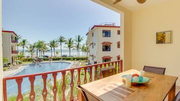 Kolam renang outdoor