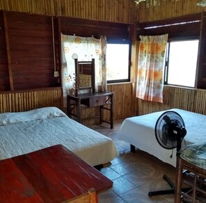 三人房, 多張床 | 床單