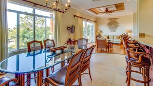 Room, Non Smoking | In-room dining - ESTRELLAS DEL PACIFICO 20 (Tamarindo)