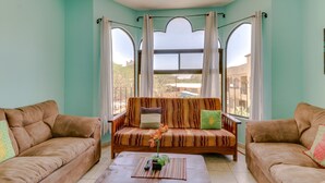 Comfort Condo, 3 Bedrooms, Non Smoking | Living area | Flat-screen TV - Estrellas del Pacifico 15 (Sardinal)