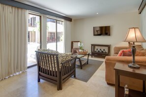 Living area - The Cove 9 at Playa Ocotal (Sardinal)