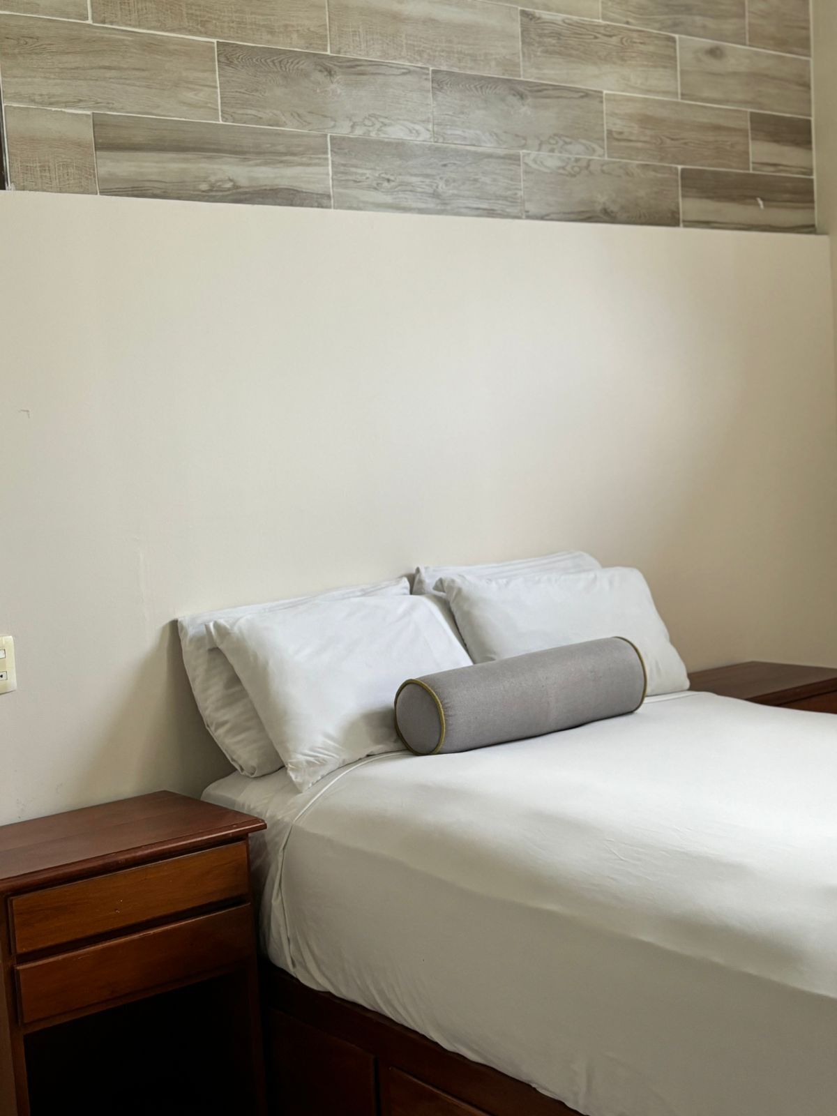 Habitación económica | Wifi gratis y ropa de cama 