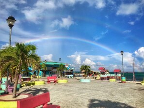 Dining - Parham Plaza Hotel (San Pedro)