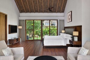 Casa de campo, 1 cama de matrimonio grande | Colchones Select Comfort, caja fuerte, mobiliario individual