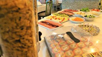 Desayuno a la carta incluido todos los días