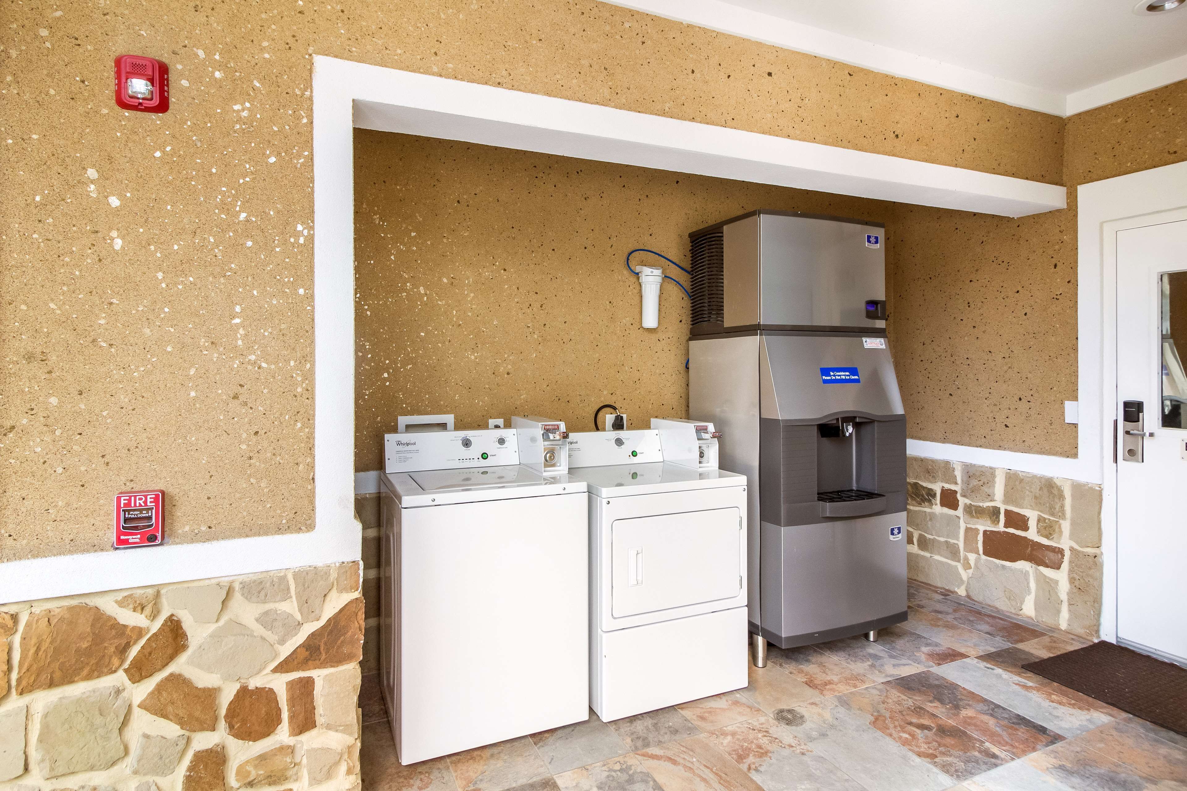 Photo - Motel 6-Houston, TX - North